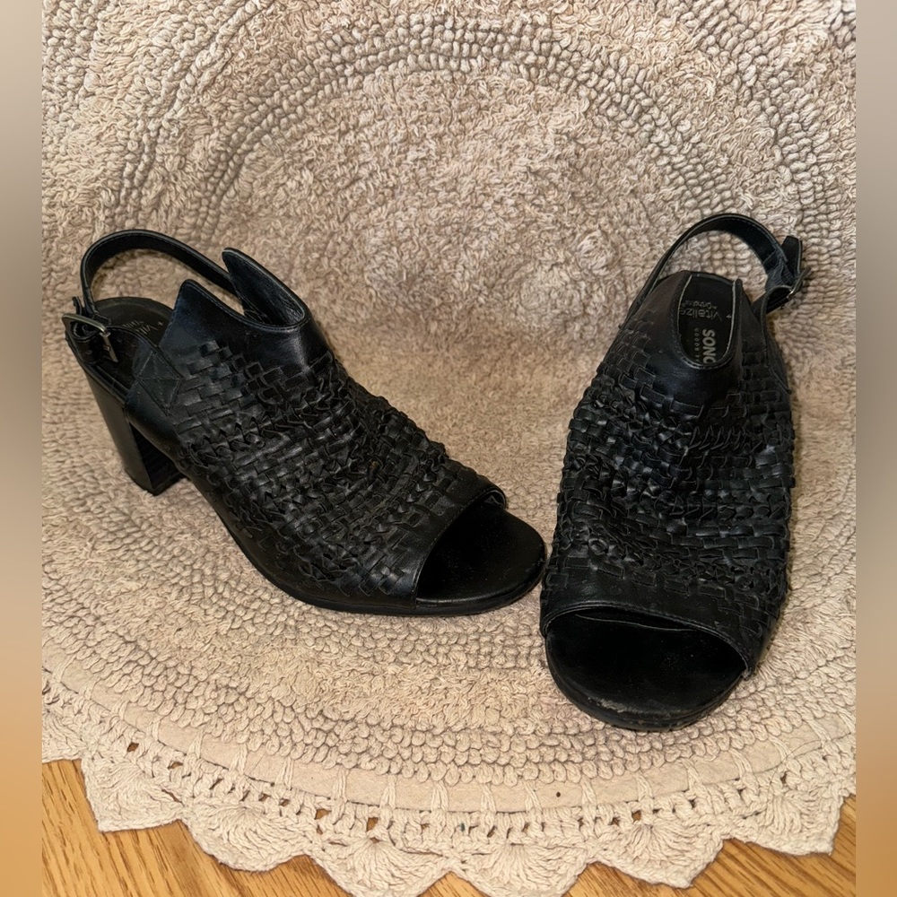 Black Sonoma high heels